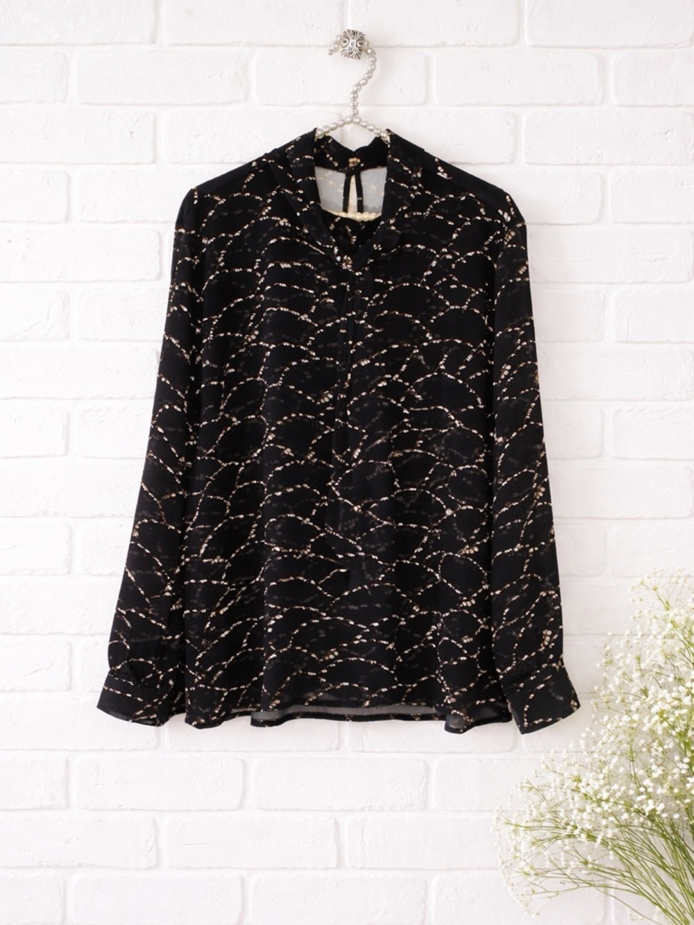 Ann Taylor Black Print Tie Neck Blouse with Long Sheer Sleeves Size XL